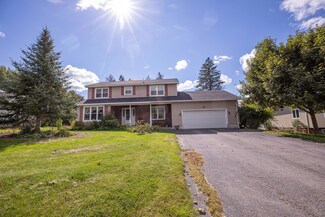 37 Starlight Dr, Brewer, ME 04412