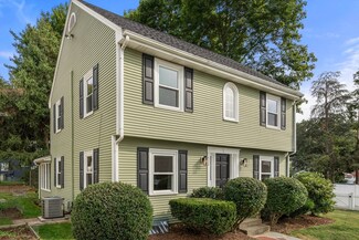 102 Valentine Rd, Arlington, MA 02476