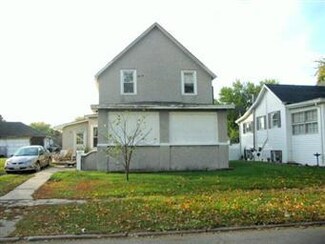 207 W 3rd St, Spring Valley, IL 61362