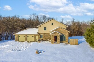 18927 170th St, Perry, IA 50220
