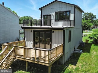 1328 Edna Rd, Pasadena, MD 21122