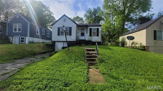 8820 Eichler Place, Saint Louis, MO 63136