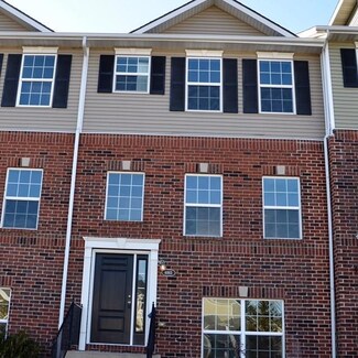 6883 Jack London Dr, Johnston, IA 50131