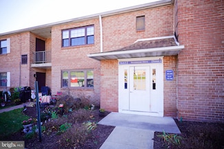 143 Riversedge Dr Unit CONDO 143, Norristown, PA 19403