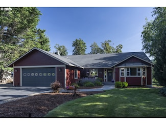 418 Rivershore Dr, Roseburg, OR 97470
