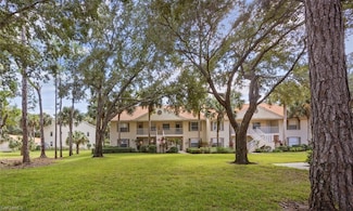 257 Robin Hood Cir Unit 101, Naples, FL 34104