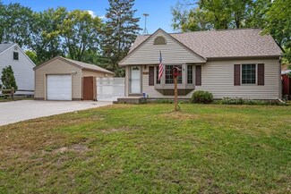 9316 5th St NE, Minneapolis, MN 55434