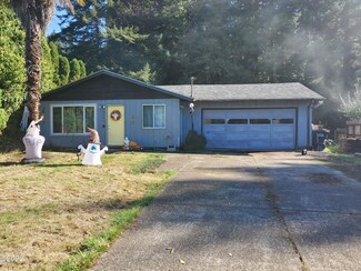 2051 SE Laurel St, Toledo, OR 97391