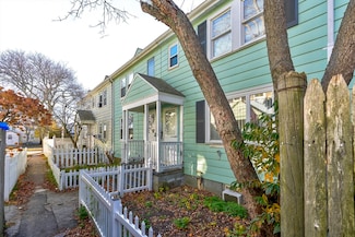 212 Quincy Shore Dr, Quincy, MA 02171