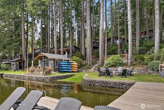 5540 & 5550 E Mason Lake Dr W, Grapeview, WA 98546