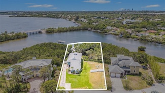 734 Weedon Dr NE, Saint Petersburg, FL 33702