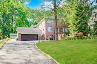 72 Dalemere Rd, Staten Island, NY 10304