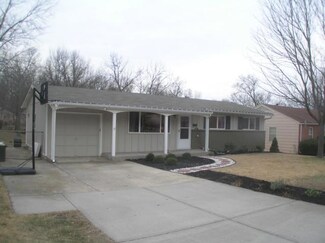 7811 W 65th St, Mission, KS 66202