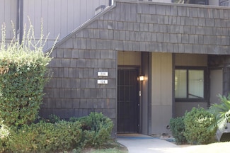 1190 S Winery Ave Unit 124, Fresno, CA 93727