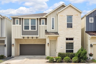 10407 Quiet Courtyard Rd, Houston, TX 77043