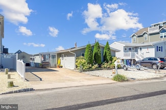 19 W Navasink Dr, Little Egg Harbor Township, NJ 08087