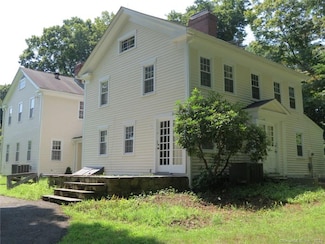 57 Castle Meadow Rd, Newtown, CT 06470