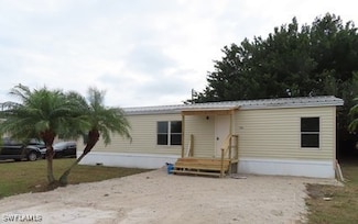 724 Arkansas Ave, Clewiston, FL 33440