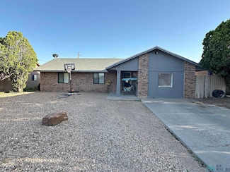 304 Hermosa Dr, Roswell, NM 88201