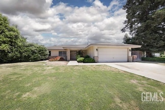 3604 Woodstead St, Bakersfield, CA 93311