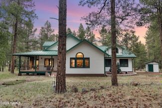 129 E Foothill Trail, Williams, AZ 86046