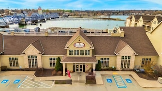 107 N 1st Ave Unit 328/330, Sturgeon Bay, WI 54235