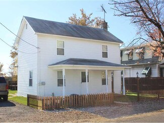 814 Hooker Rd, Karns City, PA 16041
