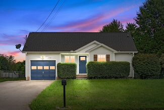 1255 Weeping Willow Dr, Clarksville, TN 37042