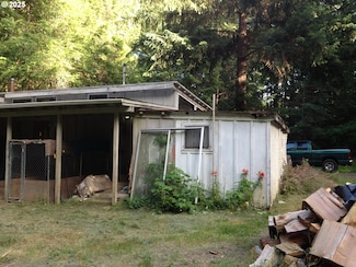 77087 Brock Rd, Oakridge, OR 97463
