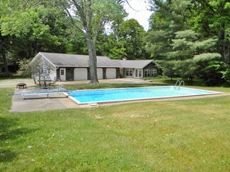 7043 E 600 N, North Webster, IN 46555