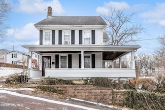 811 Jefferson Ct, Danville, PA 17821
