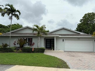 10421 SW 128th Ave, Miami, FL 33186