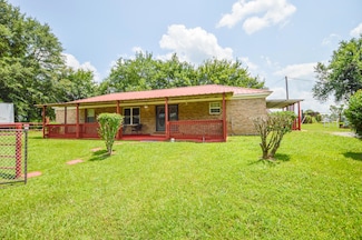 8634 Oktoc Rd, Starkville, MS 39759