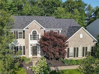 158 Millstream Ct, Copley, OH 44321