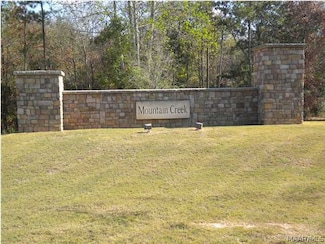 2619 Hannah Dr, Deatsville, AL 36022