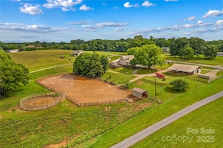 296 Hicks Creek Rd, Troutman, NC 28166