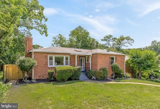 8921 Whitney St, Silver Spring, MD 20901