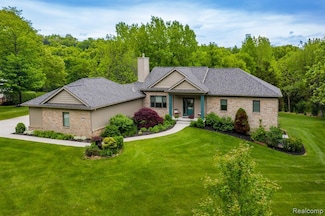 5502 E Alyssa Ct Unit 53, White Lake, MI 48383