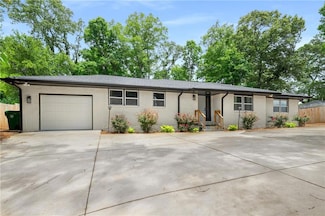 3154 N Druid Hills Rd, Decatur, GA 30033