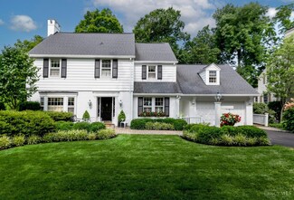 1207 Herschel Woods Ln, Cincinnati, OH 45208