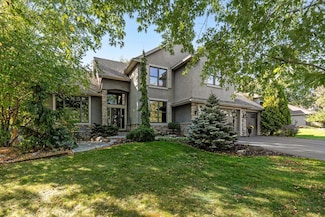 7216 Gunflint Trail, Chanhassen, MN 55317