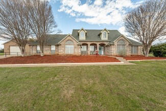 1605 Crow Creek Dr, Granbury, TX 76049