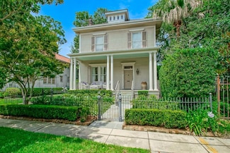 2024 General Pershing St, New Orleans, LA 70115