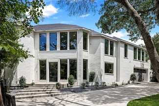 704 Kessler Lake Dr, Dallas, TX 75208
