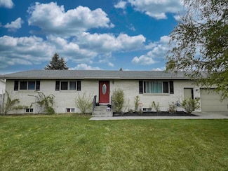 807 Henderson Dr, Blackfoot, ID 83221