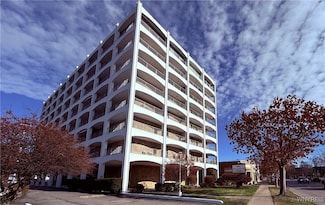 5854 Main St Unit 403, Williamsville, NY 14221