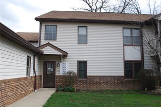 5633 Gateway Ln Unit B210, Brookpark, OH 44142