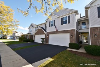 279 Larsdotter Ln, Geneva, IL 60134