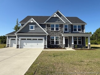 4127 Mabon Ct, Eastover, NC 28312