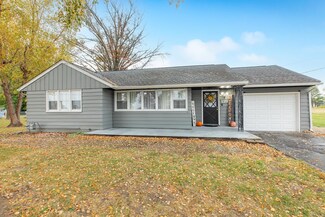 121 Virginia St, Brighton, IL 62012